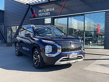 46,100 Km, RV/SUV, 2488135 cc, Petrol engine, Tiptronic, Continuous Variable