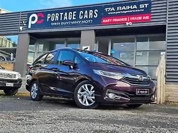75,582 Km, Station Wagon, 1496 cc, Hybrid engine, Automatic