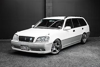 116,000 Km, Station Wagon, 2491 cc, Petrol engine, Automatic
