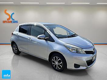 125,203 Km, Hatchback, 1329 cc, Petrol engine, Auto