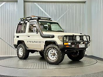 268,600 Km, Station Wagon, 3000 cc, Diesel engine, Automatic