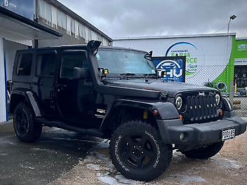 91,000 Km, Station Wagon, 3780 cc, Petrol engine, Automatic