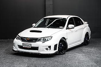 167,000 Km, Sedan, 2457 cc, Petrol engine, Manual
