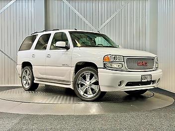 61,800 Km, SUV / 4x4, 5960 cc, Petrol engine, Automatic