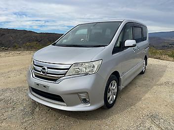 97,712 Km, Van, 2000 cc, Hybrid (Petrol) engine, Automatic