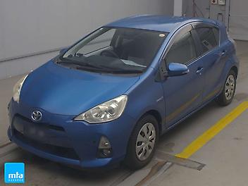 113,895 Km, Hatchback, 1500 cc, Hybrid engine, Auto