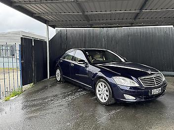 81,052 Km, Sedan, 5461 cc, Petrol engine, Automatic