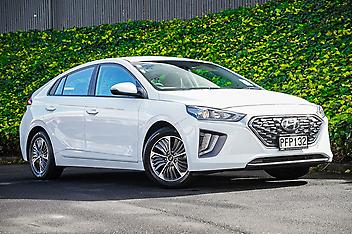 43,109 Km, Hatchback, 1600 cc, Hybrid engine, Automatic