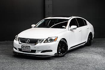 117,000 Km, Sedan, 4600 cc, Petrol engine, Tiptronic