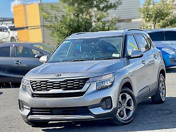 66,700 Km, Station Wagon, 1999 cc, Petrol engine, Automatic