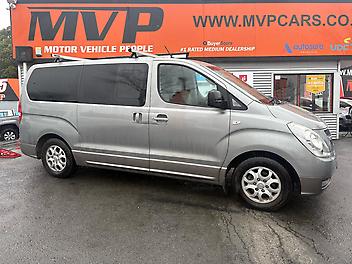228,692 Km, People Movers, 2497 cc, Diesel engine, Automatic