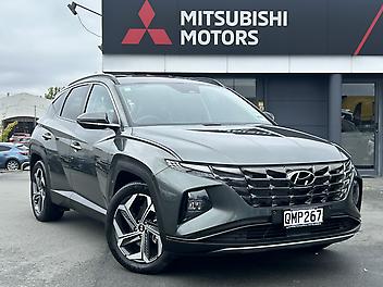 16,500 Km, RV/SUV, 1598195 cc, Petrol, Hybrid engine, Automatic