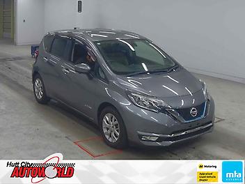 73,000 Km, Hatchback, 1200 cc, Hybrid (Electricity) engine, Automatic