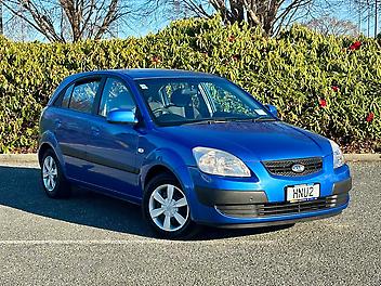 213,123 Km, Hatchback 5 Door, 1600 cc,  engine, Manual 5-Speed