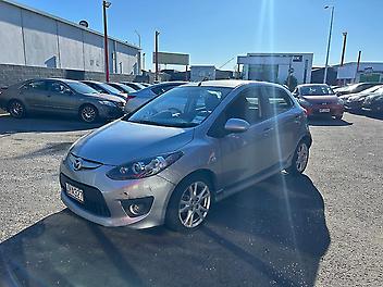 143,476 Km, Hatchback, 1020 cc, Petrol engine, Automatic