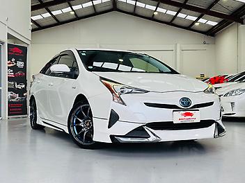 120,569 Km, Saloon, 1797 cc, Petrol engine, Automatic