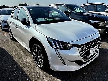 73,443 Km, Hatchback, 0 cc, Electric engine, Automatic
