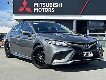 106,527 Km, Sedan, 2487160 cc, Petrol, Hybrid engine, CVT