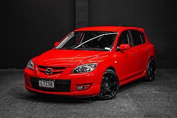 135,000 Km, Hatchback, 2260 cc, Petrol engine, Manual