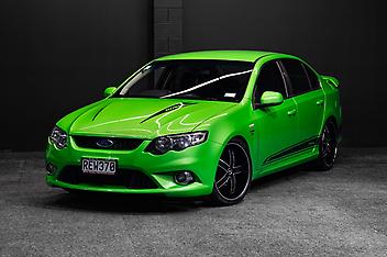 144,291 Km, Sedan, 5408 cc, Petrol engine, Automatic