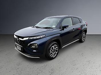 15,000 Km, Station Wagon, 1462 cc, Hybrid (Electricity) engine, 6 Speed Auto