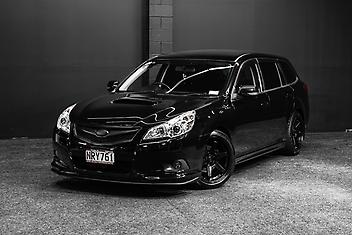 132,000 Km, Station Wagon, 2450 cc, Petrol engine, Automatic