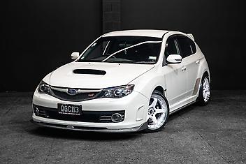 117,901 Km, Hatchback, 2457 cc, Petrol engine, Automatic