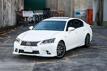 89,594 Km, Sedan, 3456 cc, Hybrid engine, Automatic