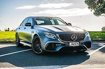 76,000 Km, Sedan, 3982 cc, Petrol engine, Automatic