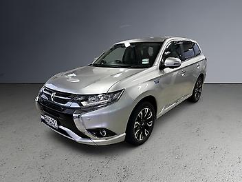 39,000 Km, RV-SUV, 1998 cc, Plug-In Hybrid engine, Auto