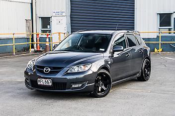 152,000 Km, Hatchback, 2260 cc, Petrol engine, Manual