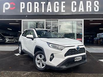 100,800 Km, RV-SUV, 2487 cc, Hybrid engine, Automatic
