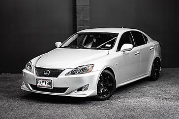 58,000 Km, Sedan, 3456 cc, Petrol engine, Tiptronic