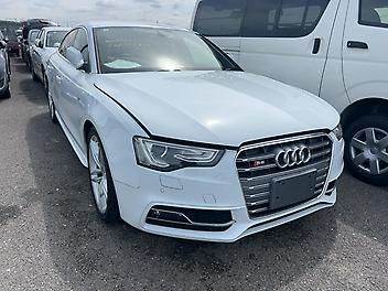 87,874 Km, Sedan, 1990 cc, Petrol engine, Automatic