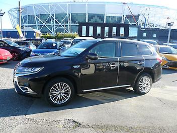 20,000 Km, RV/SUV, 2400 cc, Hybrid (Electric) engine, paddle shift automatic