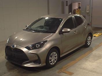 100,000 Km, Hatchback, 1500 cc, Petrol - Hybrid engine, Automatic