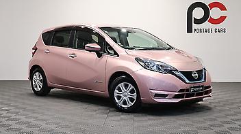 82,810 Km, Hatchback, 1198 cc, Hybrid engine, Automatic