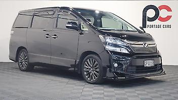 177,210 Km, People Movers, 2362 cc, Petrol engine, Automatic