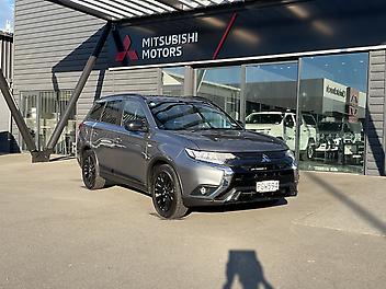 117,233 Km, RV/SUV, 2360126 cc, Petrol engine, Continuous Variable