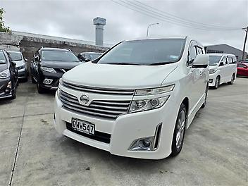 94,295 Km, Van, 2500 cc, Petrol engine, Automatic