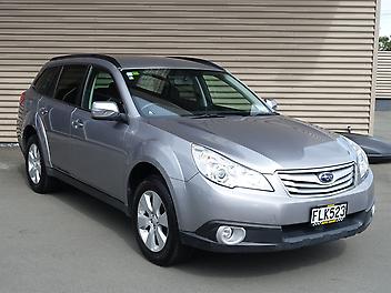 85,662 Km, Station Wagon, 2457 cc, Petrol engine, CVT
