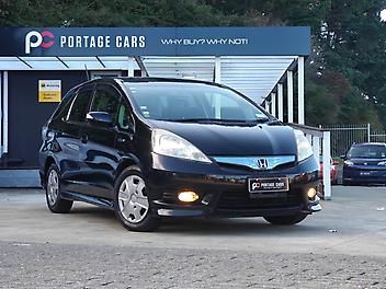 77,276 Km, Hatchback, 1475 cc, Petrol engine, Automatic