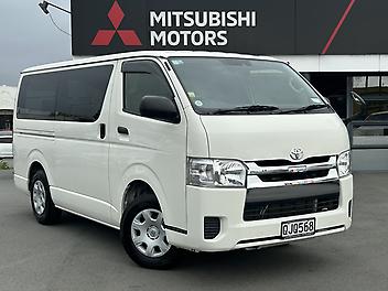 27,352 Km, Van, 1998 cc, Petrol engine, Automatic