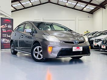 95,799 Km, Sedan, 1797 cc, Hybrid engine, Automatic
