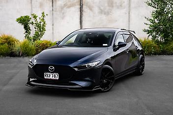 32,000 Km, Hatchback, 1496 cc, Petrol engine, Automatic