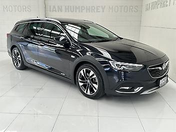 125,000 Km, Station Wagon, 3564 cc, Petrol engine, 9 Speed Automatic
