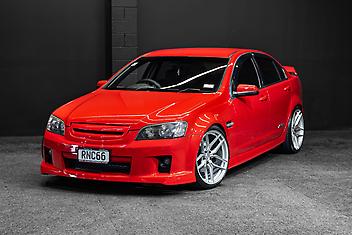 152,397 Km, Sedan, 6000 cc, Petrol engine, 6 Speed Manual