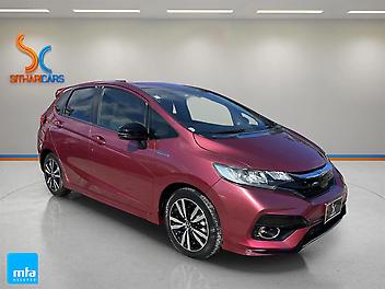 90,736 Km, Hatchback, 1500 cc, Hybrid (Electricity) engine, Auto