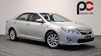 136,660 Km, Sedan, 2493 cc, Hybrid engine, Automatic
