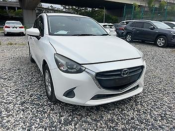 99,000 Km, Hatchback, 1300 cc, Petrol engine, Automatic